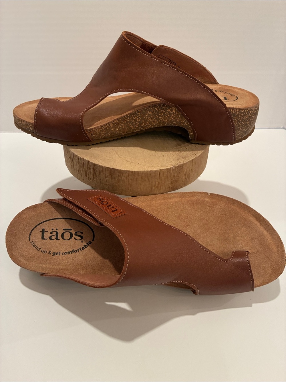 Taos The Show Toe Loop Footwear Women’s Brown Leather Cork Slide Sandals Size 8